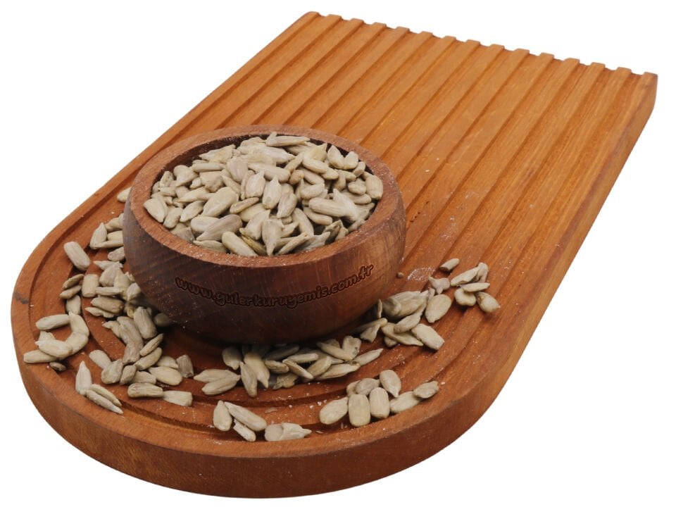 Ay Çekirdeği İçi Çiğ